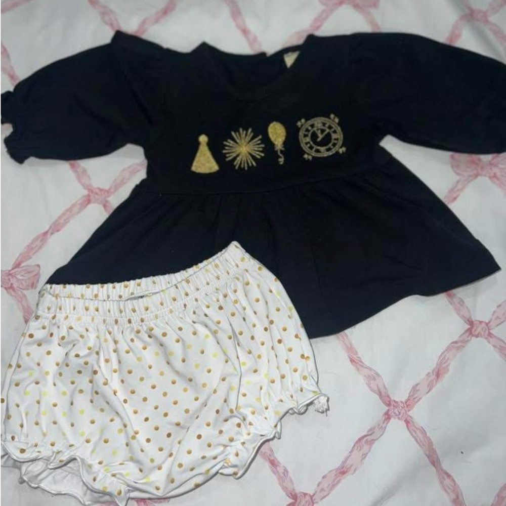Southern Darlin smocks 3m VGUC